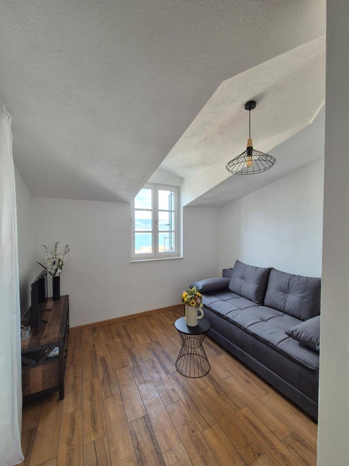 Vila Mateja โตรกีร์ ภายนอก รูปภาพ